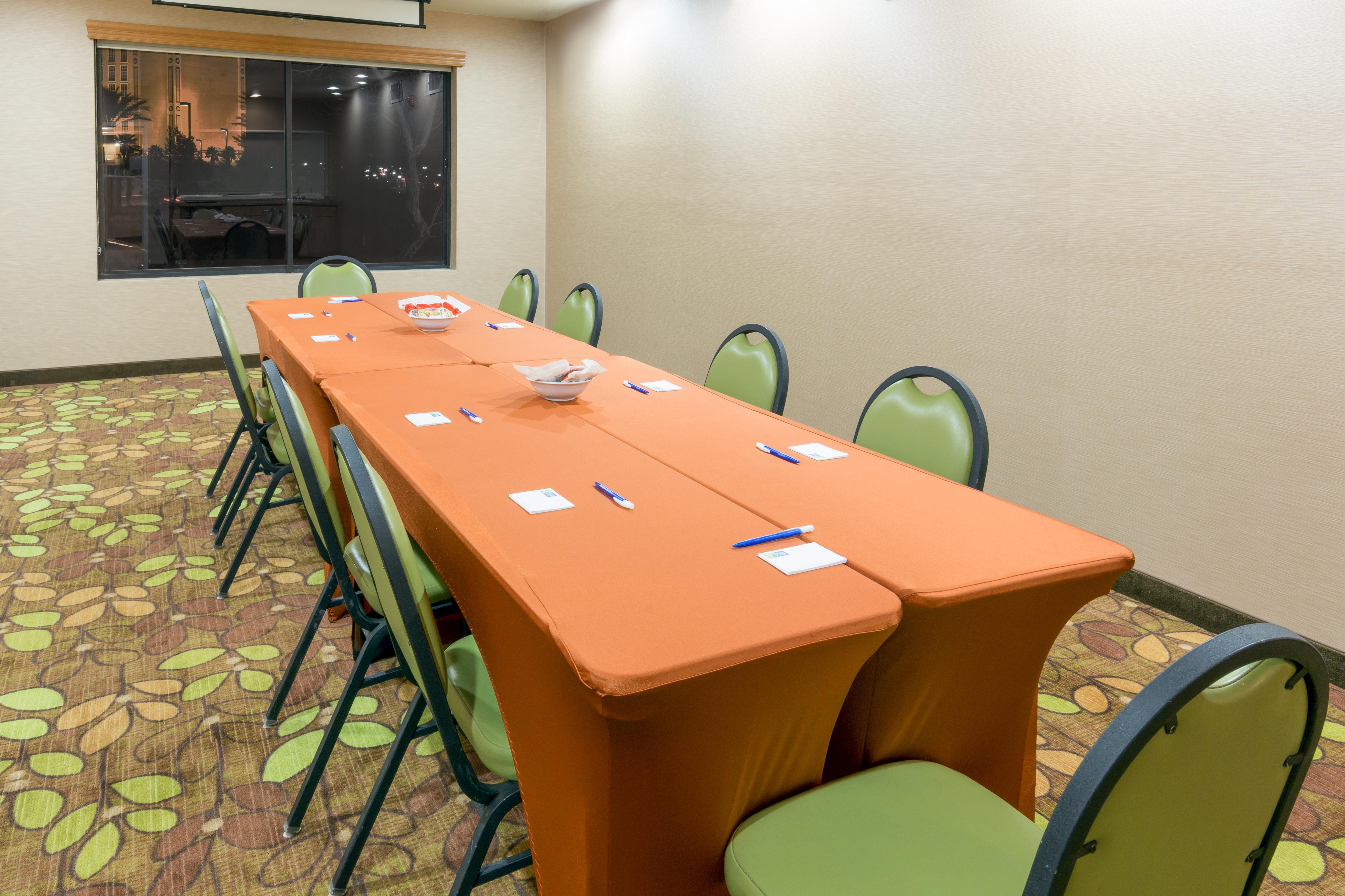 Holiday Inn Express Hotel And Suites - Henderson By Ihg Las Vegas Exterior foto