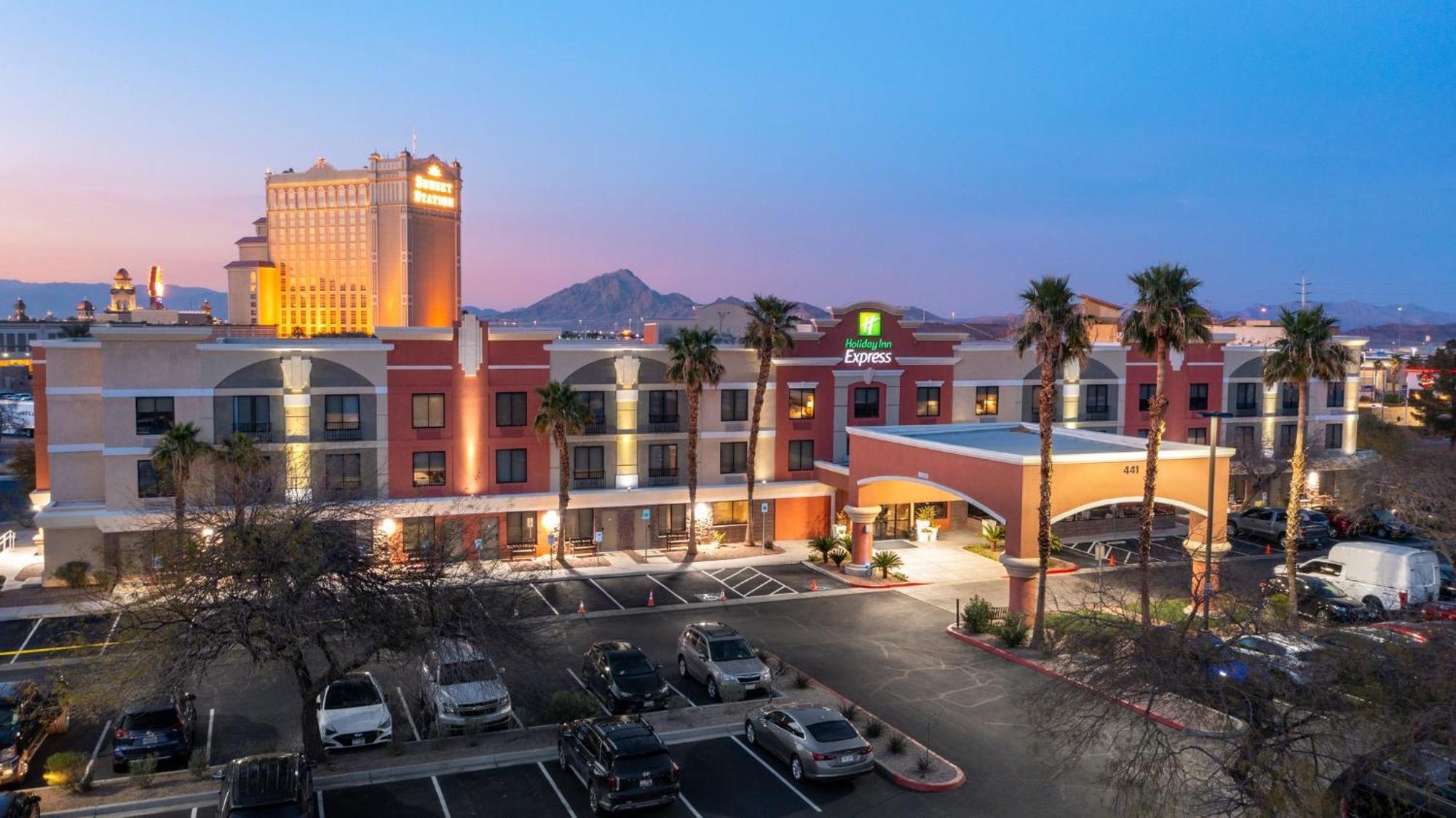 Holiday Inn Express Hotel And Suites - Henderson By Ihg Las Vegas Exterior foto